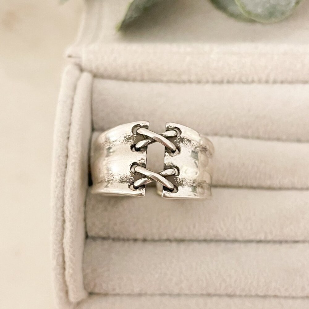 925 Sterling Silver Lace Up Ring Criss Cross Ring Modern Minimalist Ring Band - Picture 8 of 9